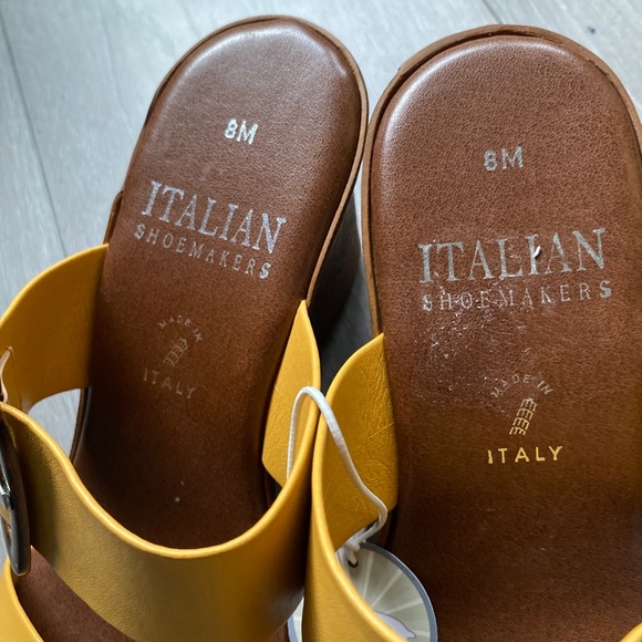 Italian Shoemaker Size 8 Yellow Wedge with buckle - Picture 8 of 8